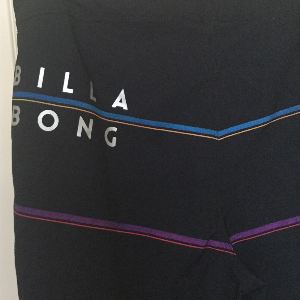 EUC Billabong 73 Stripe Boardshorts - Picture 6 of 7